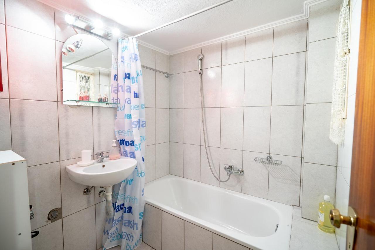 Ampelokipi Metro St. 2 Bedrooms 6 Pers. Apartment 雅典 外观 照片